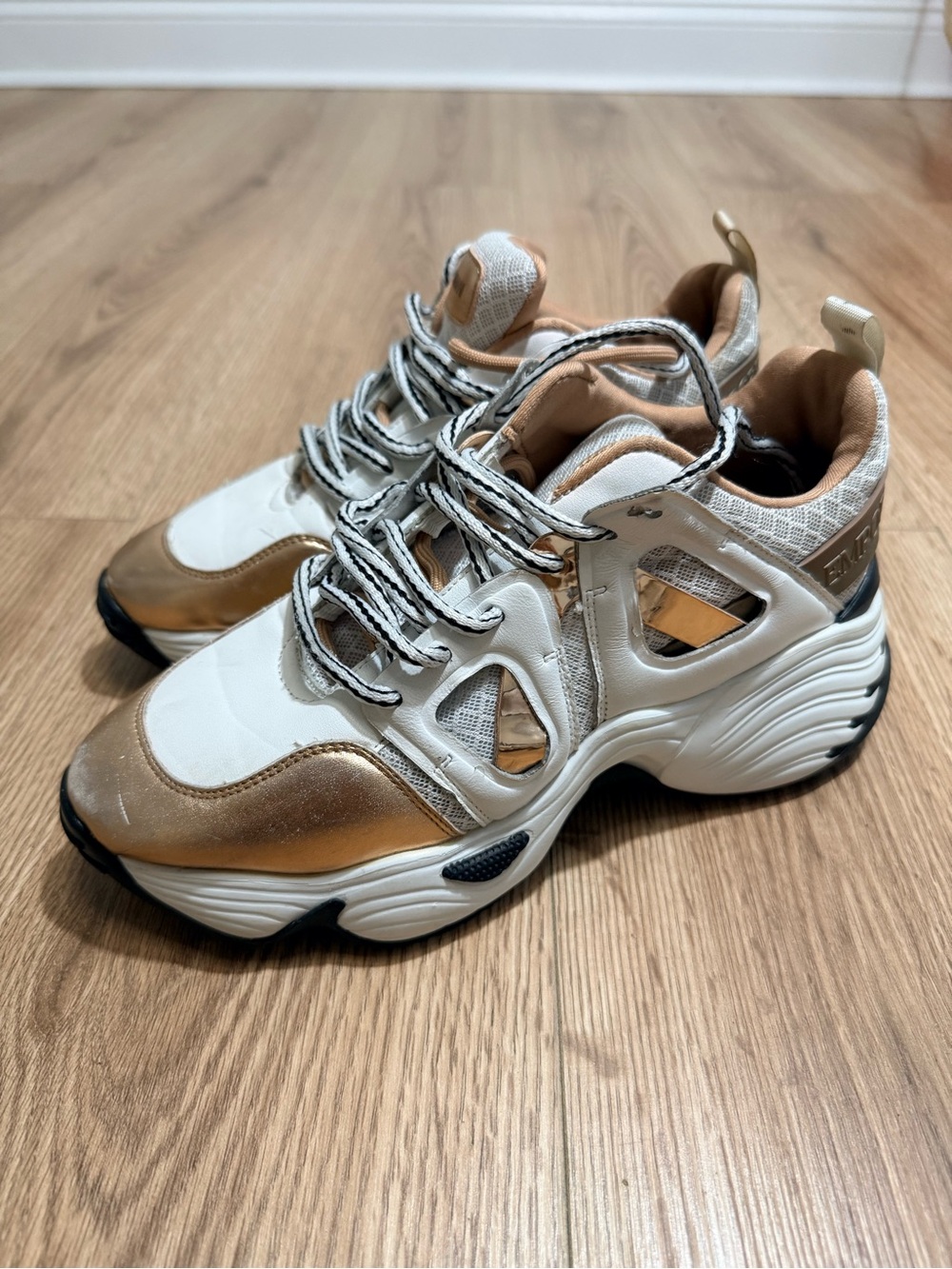 Emporio Armani Women's Chunky Sneakers Size 8 White Rose Gold Leather
